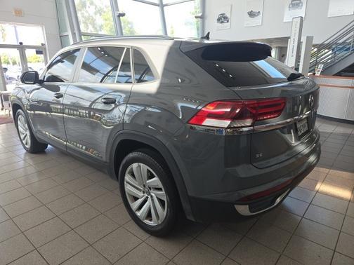 2021 Volkswagen Atlas Cross Sport 2.0T SE w/ Technology