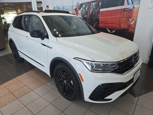 2022 Volkswagen Tiguan 2.0T SE R-Line Black