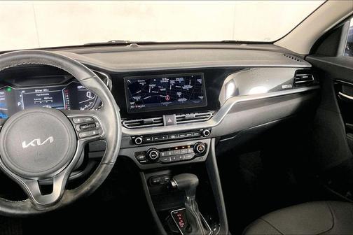 Horizon Blue 2022 Kia Niro Touring SE
