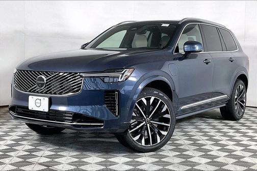 Denim Blue Metallic 2026 Volvo XC90 Plug-In Hybrid T8 Plus 7-Seater