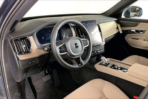 Denim Blue Metallic 2026 Volvo XC90 Plug-In Hybrid T8 Plus 7-Seater