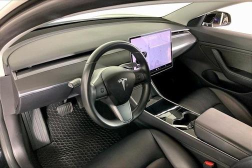 2019 Tesla Model 3 Mid Range