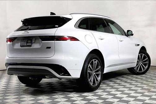 Fuji White 2026 Jaguar F-PACE P250 R-Dynamic S