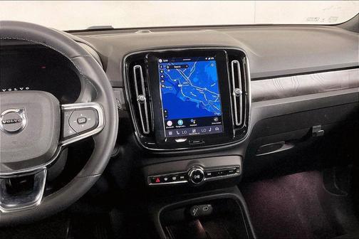 Onyx Black Metallic 2023 Volvo XC40 Recharge Pure Electric Twin Plus