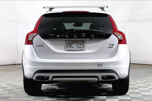 2018 Volvo V60 Cross Country T5