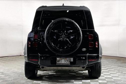 2023 Land Rover Defender 110 X-Dynamic SE