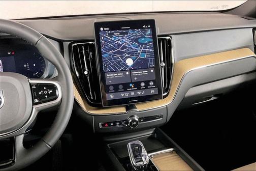 Crystal White 2026 Volvo XC60 B5 Core