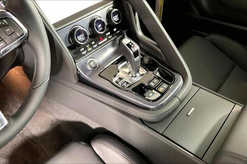 Carpathian Grey 2024 Jaguar F-TYPE P450 R-Dynamic