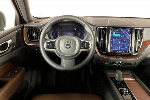2024 Volvo XC60 Recharge Plug-In Hybrid T8 Plus Dark Theme