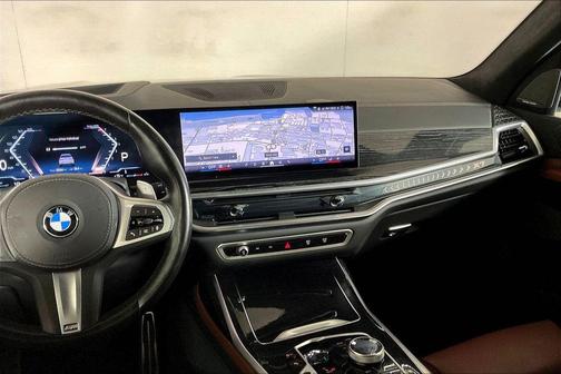 Alpine White 2025 BMW X7 xDrive40i