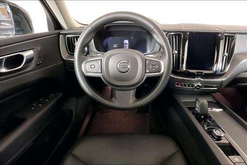 Crystal White 2025 Volvo XC60 B5 Core