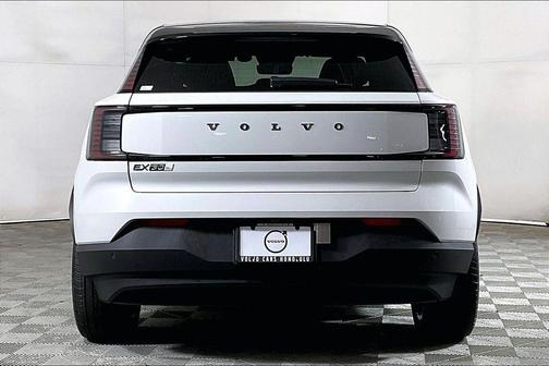 Crystal White 2026 Volvo EX30 Twin Motor Plus