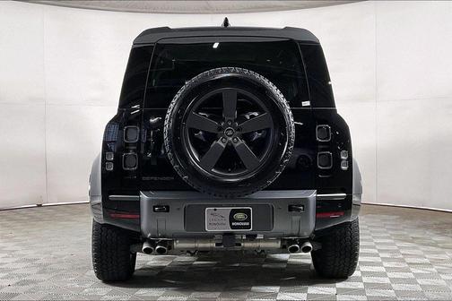 2024 Land Rover Defender P525 V8
