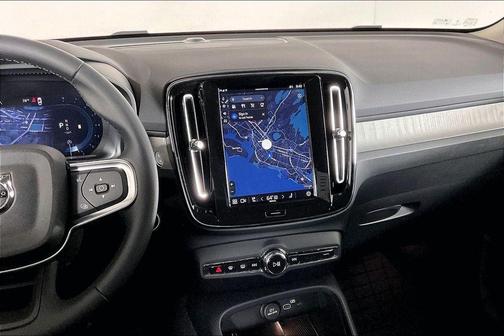 Onyx Black Metallic 2025 Volvo XC40 B5 Plus Bright Theme
