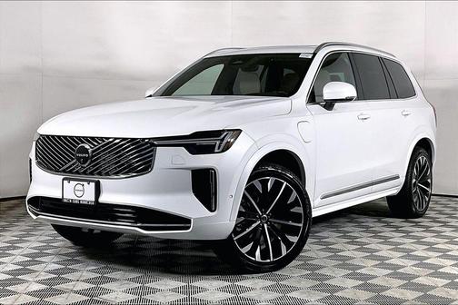 Crystal White Pearl 2026 Volvo XC90 Plug-In Hybrid T8 Plus 6-Seater