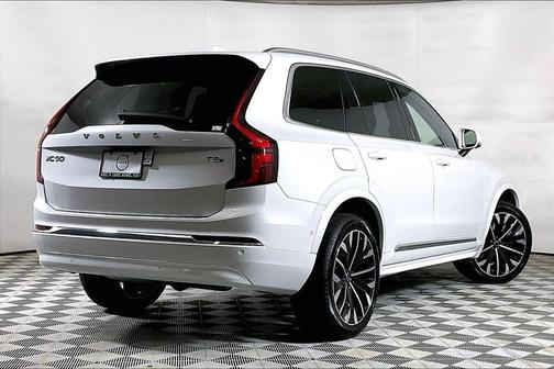 Crystal White Pearl 2026 Volvo XC90 Plug-In Hybrid T8 Plus 6-Seater