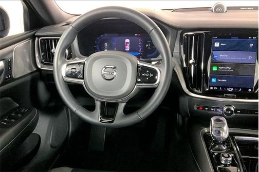 2024 Volvo S60 Recharge Plug-In Hybrid T8 Ultimate Black Edition