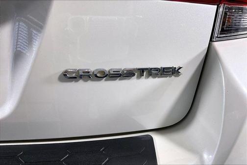 Crystal White Pearl 2018 Subaru Crosstrek 2.0i Limited