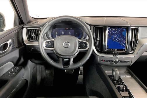 Crystal White 2022 Volvo XC60 B5 R-Design