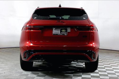 Firenze Red 2026 Jaguar F-PACE P250 R-Dynamic S