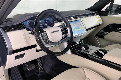 Santorini Black 2026 Land Rover Range Rover P400 SE