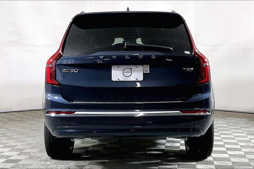Denim Blue Metallic 2026 Volvo XC90 Plug-In Hybrid T8 Plus 6-Seater
