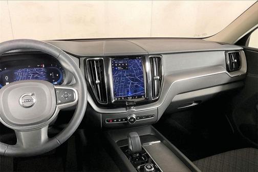 2023 Volvo XC60 B5 Core