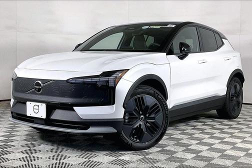 Crystal White 2026 Volvo EX30 TWIN MOTOR CROSS COUNTRY ULTRA