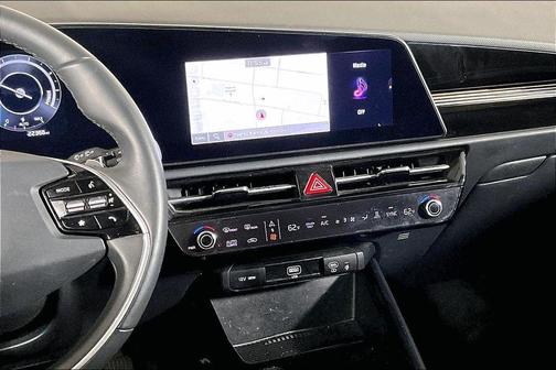 Steel Gray 2024 Kia Niro EV Wind