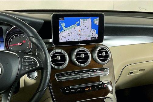 Polar White 2018 Mercedes-Benz GLC 300 Base 4MATIC