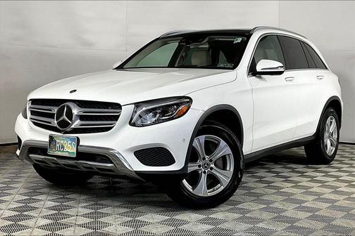 Polar White 2018 Mercedes-Benz GLC 300 Base 4MATIC