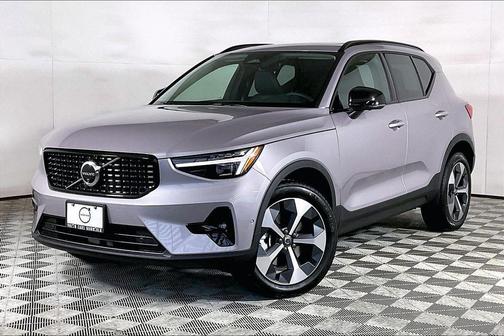 Aurora Blue 2026 Volvo XC40 B5 Plus