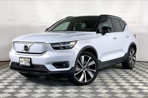 Silver 2022 Volvo XC40 Recharge Pure Electric P8 Twin Plus