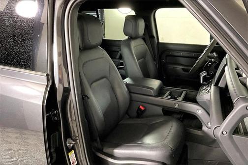 2023 Land Rover Defender 110 V8