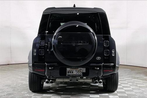 2023 Land Rover Defender 110 V8