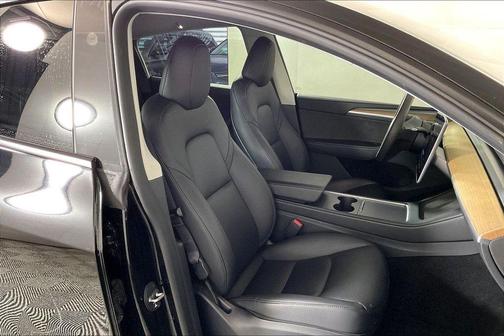 Black 2024 Tesla Model Y Standard Range