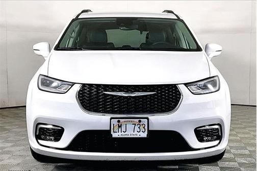 2022 Chrysler Pacifica Touring-L