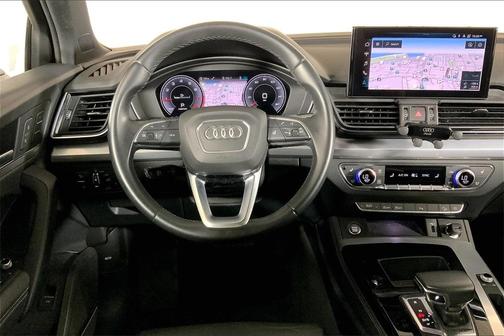 2022 Audi Q5 45 S line quattro Premium