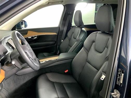 2023 Volvo XC90 B6 Plus 7-Seater