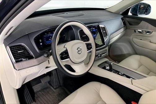 2023 Volvo XC90 B6 Plus 7-Seater