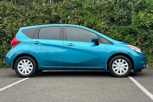 2016 Nissan Versa Note SV
