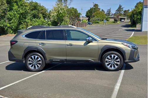2023 Subaru Outback Touring XT