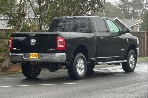 2019 RAM 2500 Big Horn Crew Cab 4x4 6'4' Box