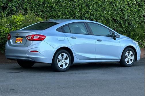 2017 Chevrolet Cruze LS