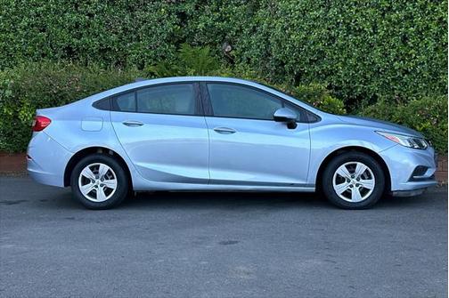 2017 Chevrolet Cruze LS