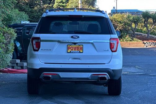 2017 Ford Explorer Platinum