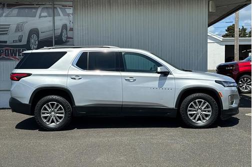 2022 Chevrolet Traverse LT Cloth