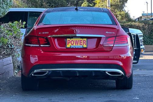2017 Mercedes-Benz E-Class 4MATIC