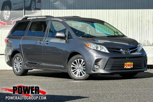 2019 Toyota Sienna XLE Premium