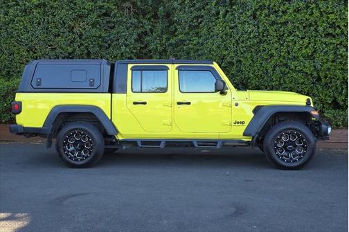 2024 Jeep Gladiator Sport